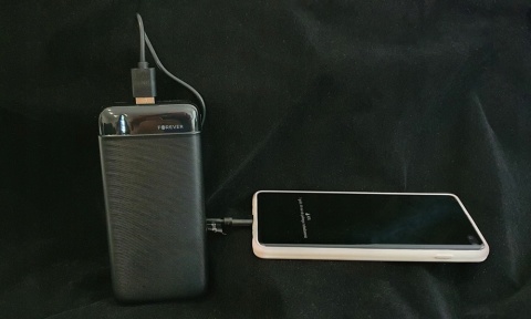 Forever power bank TB-100M 10000 mAh czarny