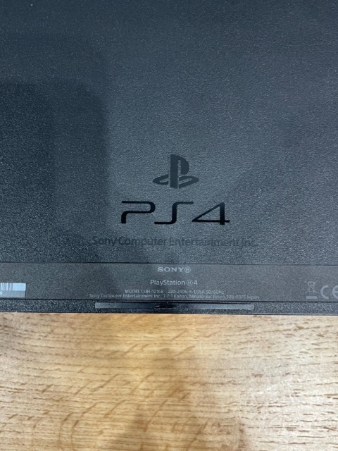 Konsola PlayStation 4 PS4 FAT 1 TB Używana