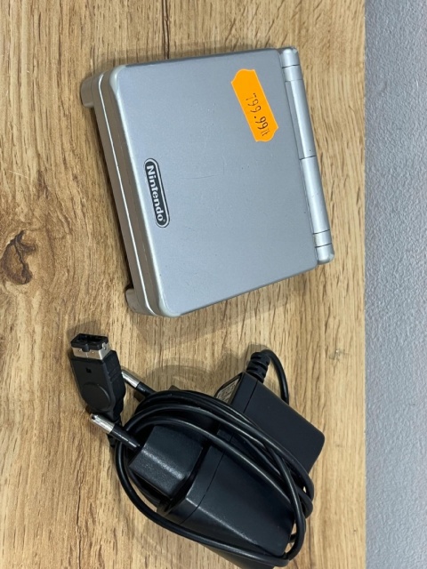 Konsola GameBoy Advance SP AGS-001 Używana