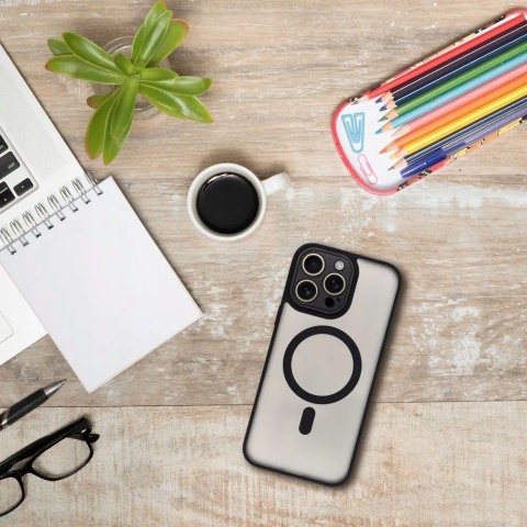 Etui na iPhone 17 Variete Mag Cover zgodne z MagSafe czarne