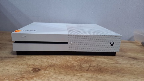 Konsola Microsoft Xbox One S Używana