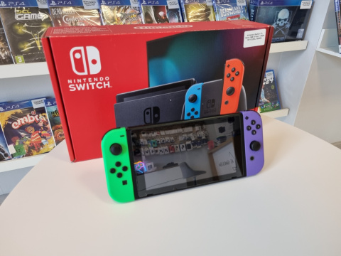 Nintendo Switch V2 Zielono Fioletowy | Z Pudełkiem | Używany Nintendo Switch V2 Zielono Fioletowy | Z Pudełkiem | Używany