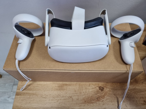 Meta Quest Oculus Quest 2 128 GB | Używane | W Pudełku Meta Quest Oculus Quest 2 128 GB | Używane | W Pudełku