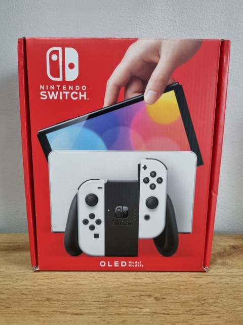 Konsola Nintendo Switch OLED biała Używana Konsola Nintendo Switch OLED biała Używana