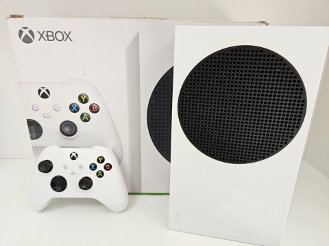 Konsola Microsoft Xbox Series S 512 GB + Oryginalny Pad Uzywana Konsola Microsoft Xbox Series S 512 GB + Oryginalny Pad Uzywana
