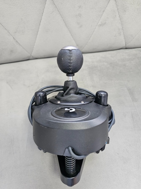 Shifter - drążek do zmiany biegów Logitech Używany Shifter - drążek do zmiany biegów Logitech Używany