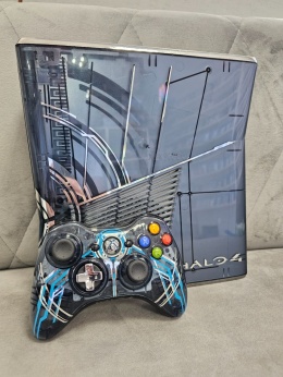 Konsola Xbox 360 S + Oryginalny Pad Halo 4 Edycja Limitowana | Używana