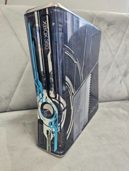Konsola Xbox 360 S + Oryginalny Pad Halo 4 Edycja Limitowana | Używana