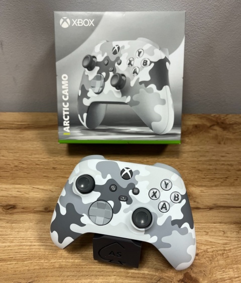 Kontroler Pad Xbox Series Arctic Camo Bezprzewodowy | Z pudełkiem Używany Kontroler Pad Xbox Series Arctic Camo Bezprzewodowy | Z pudełkiem Używany